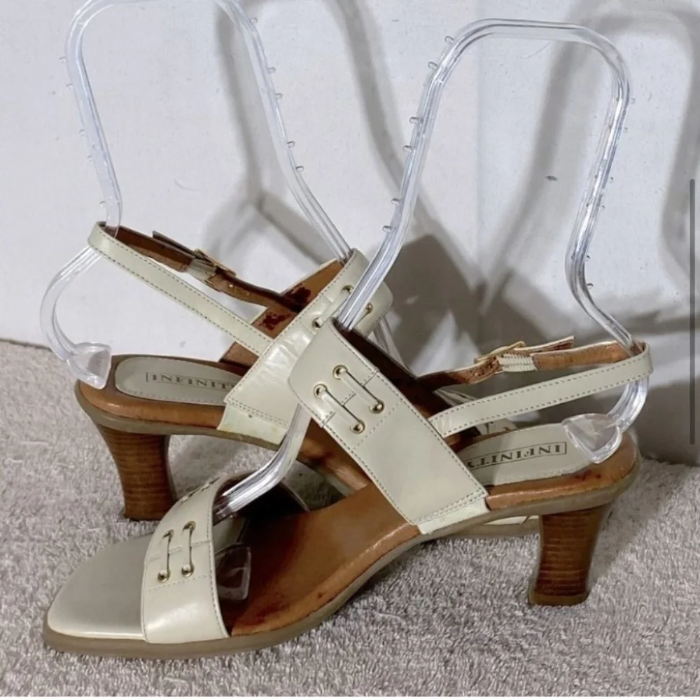 SOLD-Vintage Infinity Ivory Thick Strap Chunky Heel Sandals 8 - Picture 6 of 11